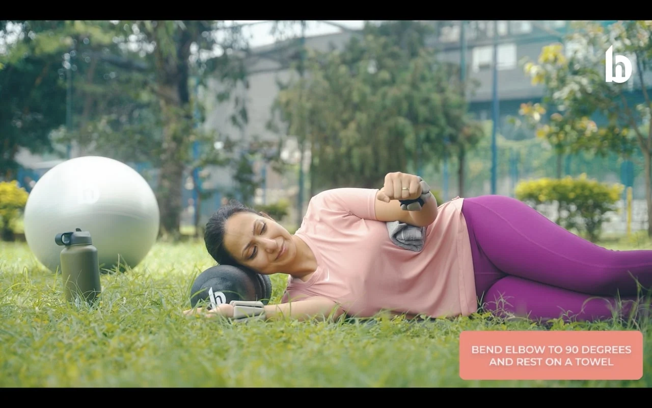 Shoulder external rotation in side lying