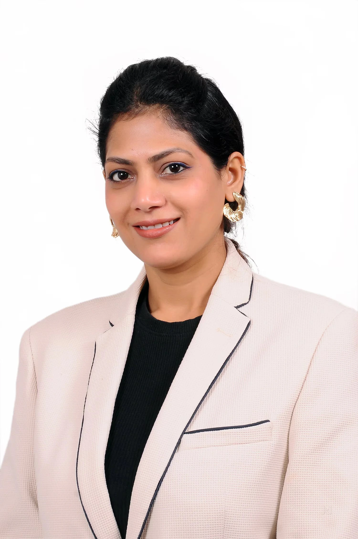 Dr. Nivedita Tiwari 