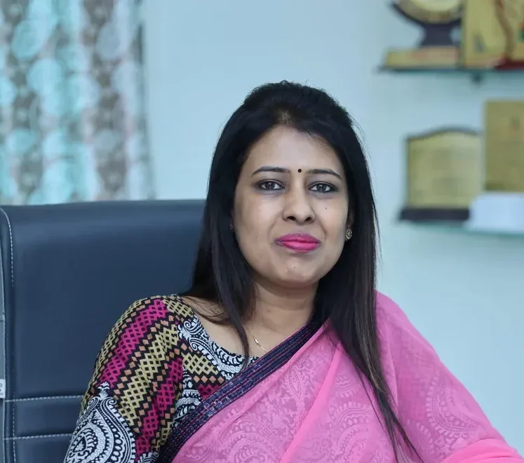 Dr Reshma Khurana