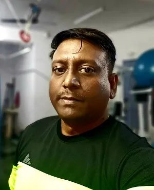 Dr. Ravi (PT)